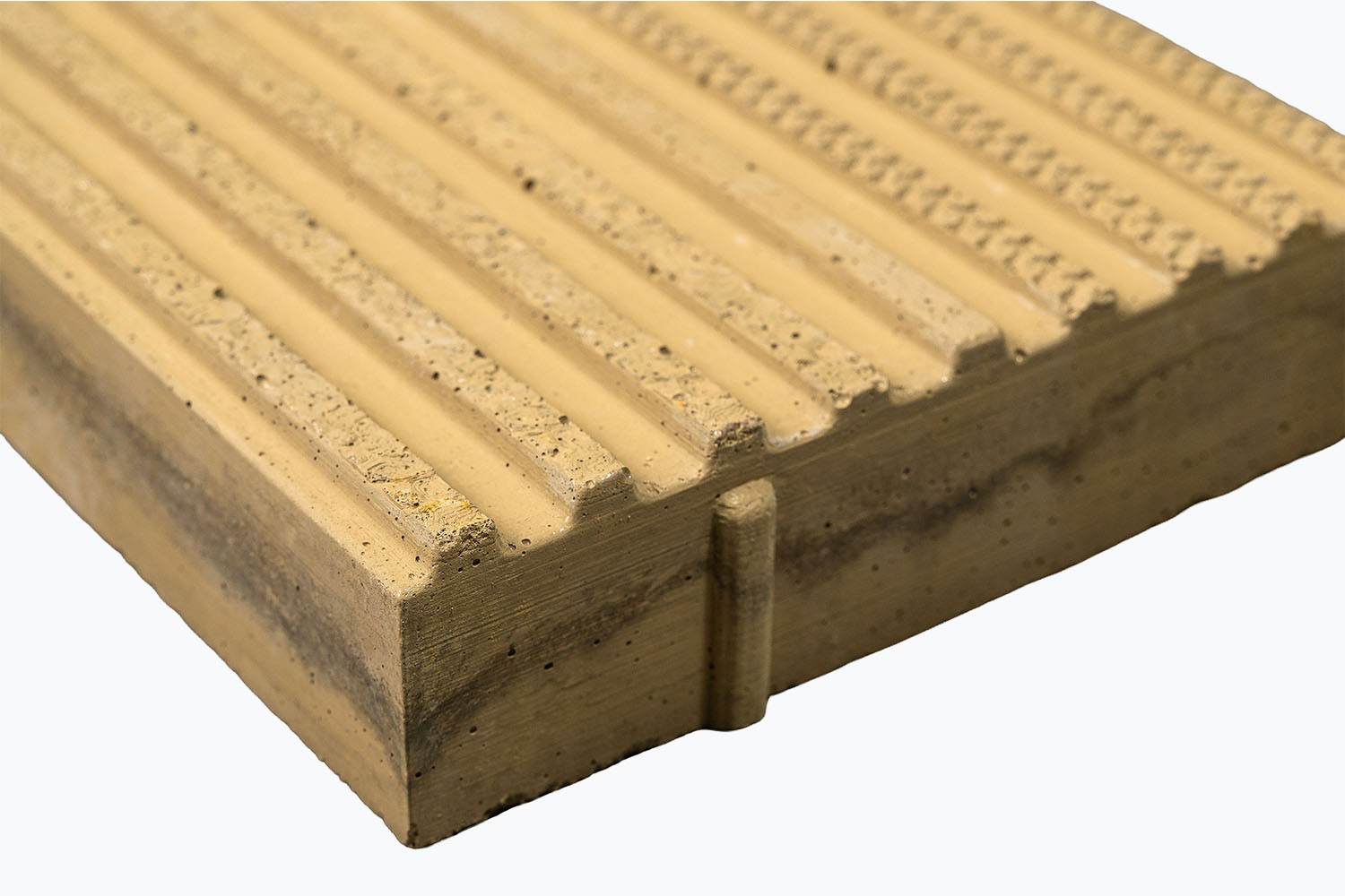 COMDES - Okrová betonová dlažba s vodící linií