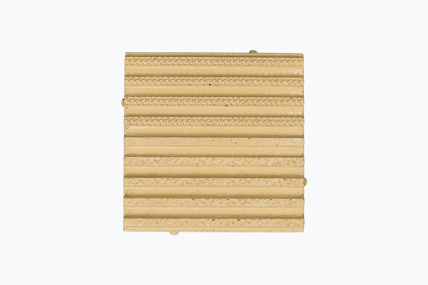 COMDES - Okrová betonová dlažba s vodící linií